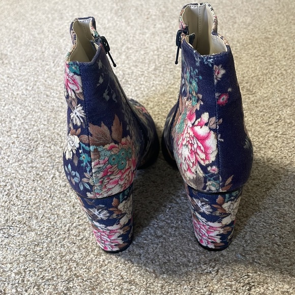 *Host Pick* Anthropologie Billy Ella Matralia Booties New without Box SZ 8 - Picture 6 of 9